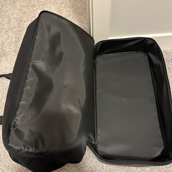 BEIS The Weekender in Black - Picture 4 of 4